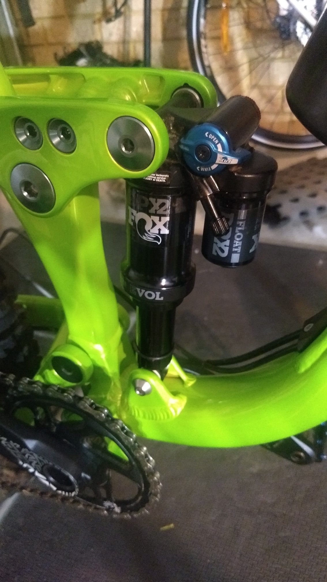 Fox DPX2